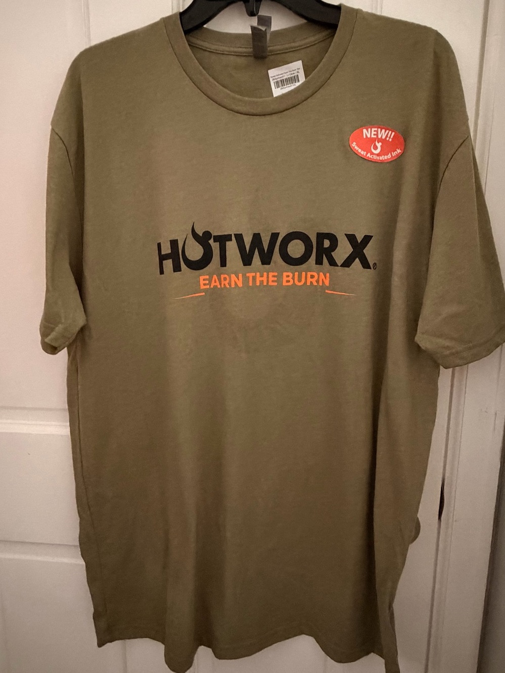 Hotworx Unisex Olive green Tshirt Sz XL NWOT Shirt Sleeved Sweat Activated